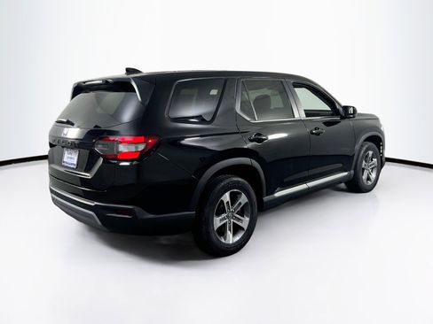 Used 2023 Honda Pilot EX-L image 5