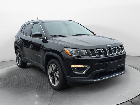 Used 2017 Jeep Compass Limited w/ Navigation Group AWD/4WD image 7