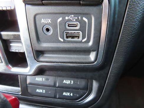 Certified 2023 Jeep Wrangler Unlimited Sport AWD/4WD image 6