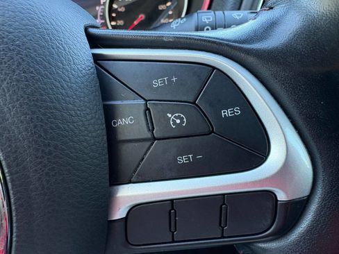 Used 2020 Jeep Compass Trailhawk image 25