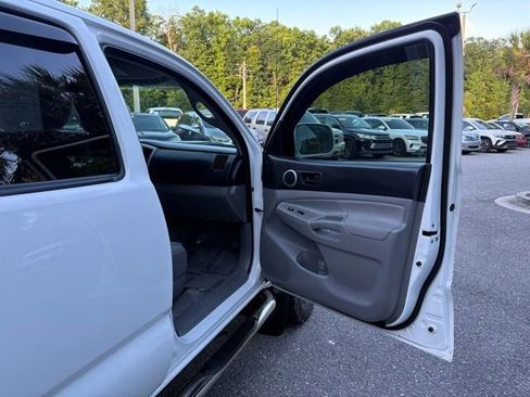 Used 2011 Toyota Tacoma PreRunner w/ TRD Sport Pkg RWD image 28
