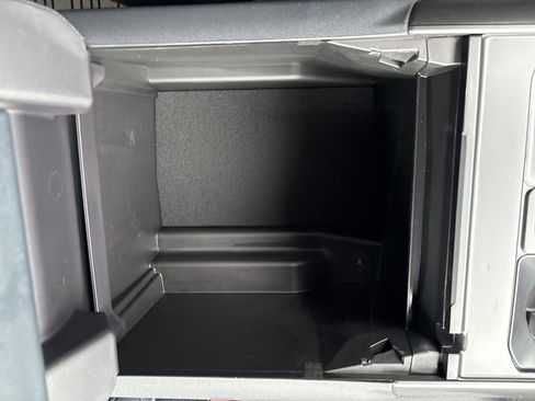 New 2025 Ford F150 Lariat w/ Equipment Group 502A High image 23