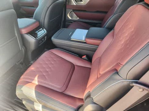 New 2026 INFINITI QX80 Autograph w/ Premium Cargo Package image 12