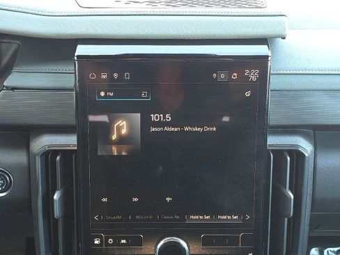 Used 2024 GMC Acadia AT4 image 32