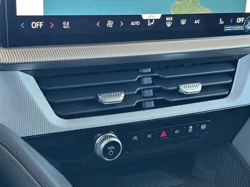 New 2026 Ford Explorer Active w/ Active Comfort Package image 21