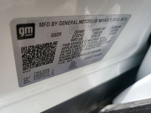 Used 2025 Chevrolet Blazer LT FWD image 7