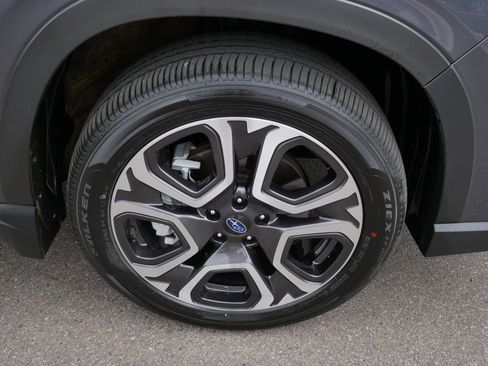 Certified 2024 Subaru Ascent Touring AWD/4WD image 15