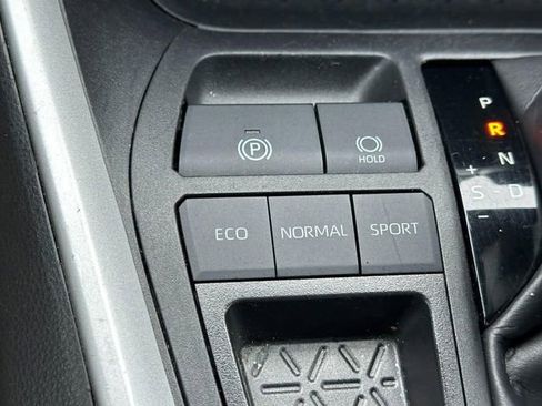 Used 2024 Toyota RAV4 XLE image 23