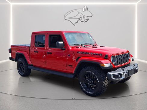 Used 2025 Jeep Gladiator Sport AWD/4WD image 6