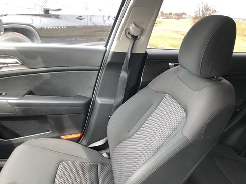 Used 2023 Kia Sportage LX image 22