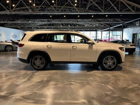 Used 2024 Mercedes-Benz GLS 450 4MATIC image 6