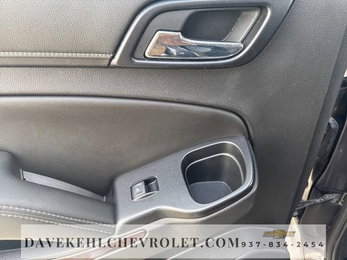 Used 2017 GMC Yukon SLT image 29