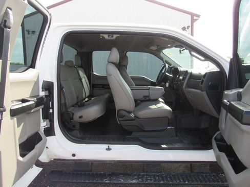 Used 2020 Ford F250 XL w/ Power Equipment Group AWD/4WD image 18