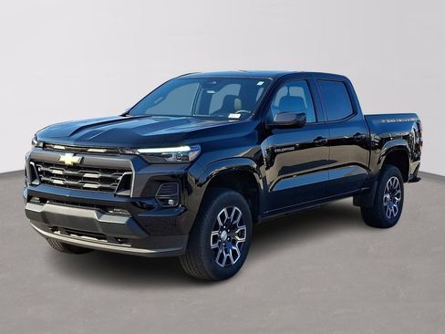 Used 2023 Chevrolet Colorado LT w/ LT Convenience Package III image 3