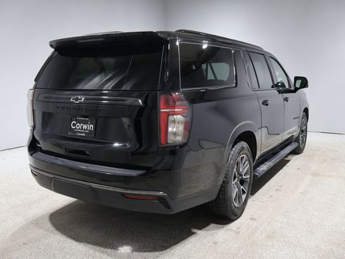 Used 2022 Chevrolet Suburban Z71 w/ Z71 Off-Road Package image 2
