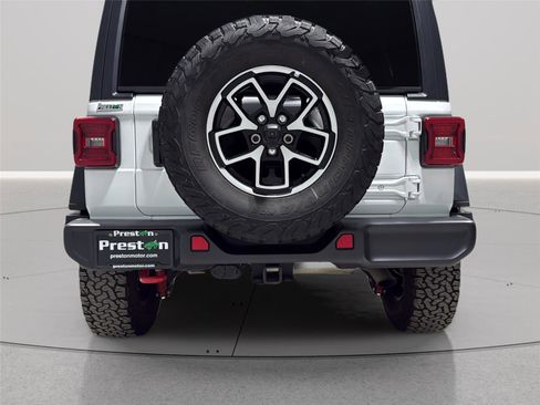 Used 2025 Jeep Wrangler Unlimited Rubicon AWD/4WD image 21