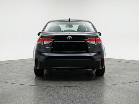 Used 2025 Toyota Corolla LE image 7