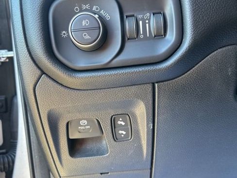 Used 2020 RAM 1500 Laramie image 16