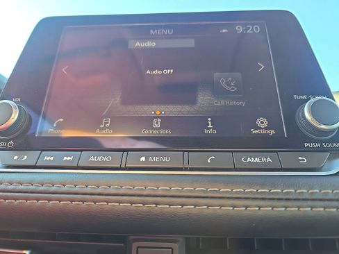 Used 2023 Nissan Rogue SV image 20