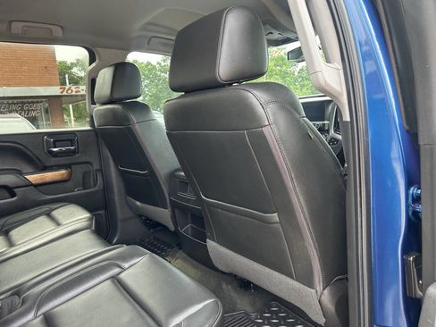 Used 2017 Chevrolet Silverado 1500 LTZ w/ LTZ Plus Package AWD/4WD image 26