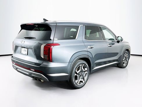 Used 2024 Hyundai Palisade SEL w/ Premium Package FWD image 9