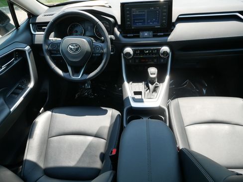 Used 2021 Toyota RAV4 XLE Premium AWD/4WD image 10