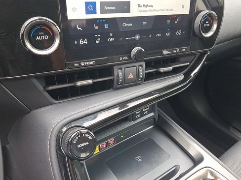 Certified 2023 Lexus NX 350 AWD image 17