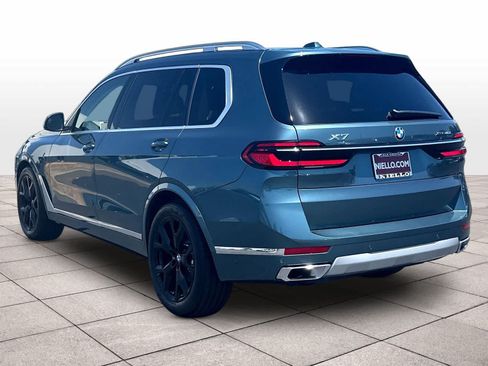 Used 2025 BMW X7 xDrive40i w/ Premium Package AWD/4WD image 7