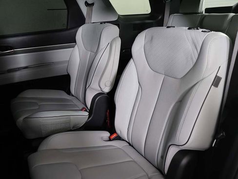 Used 2024 Hyundai Palisade SEL w/ Premium Package image 36