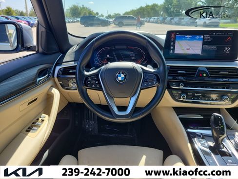 Used 2023 BMW 530i RWD image 16