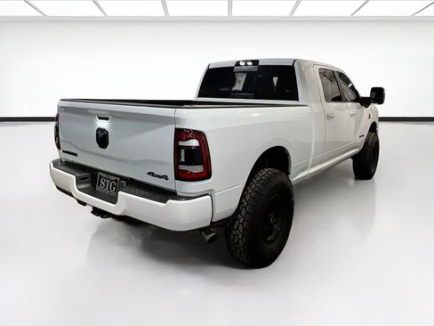 Used 2024 RAM 2500 Laramie w/ Night Edition AWD/4WD image 4