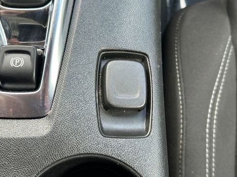 Used 2023 Chevrolet Camaro LT RWD image 23