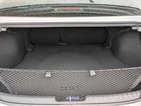 Certified 2025 Hyundai Elantra Limited image 7