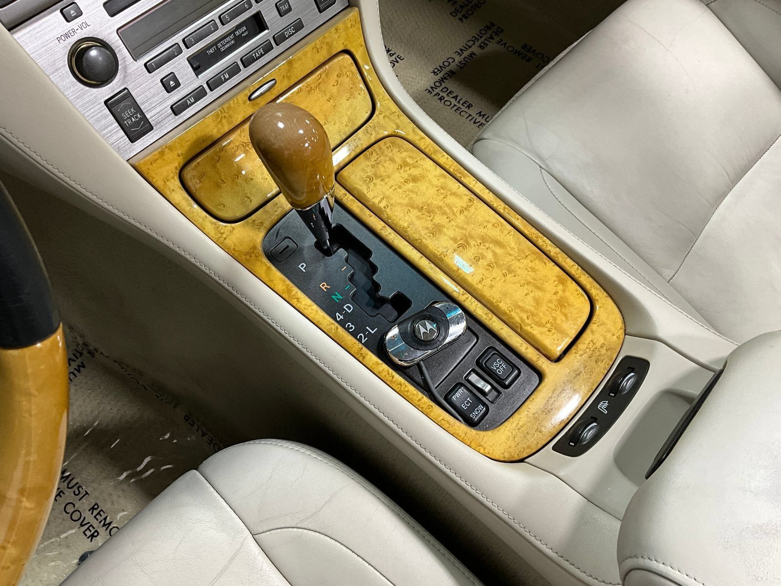 Used 2004 Lexus SC 430 Convertible RWD image 19