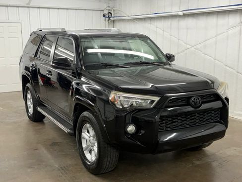 Used 2016 Toyota 4Runner SR5 Premium RWD image 1