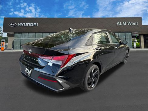 New 2026 Hyundai Elantra Sport image 5