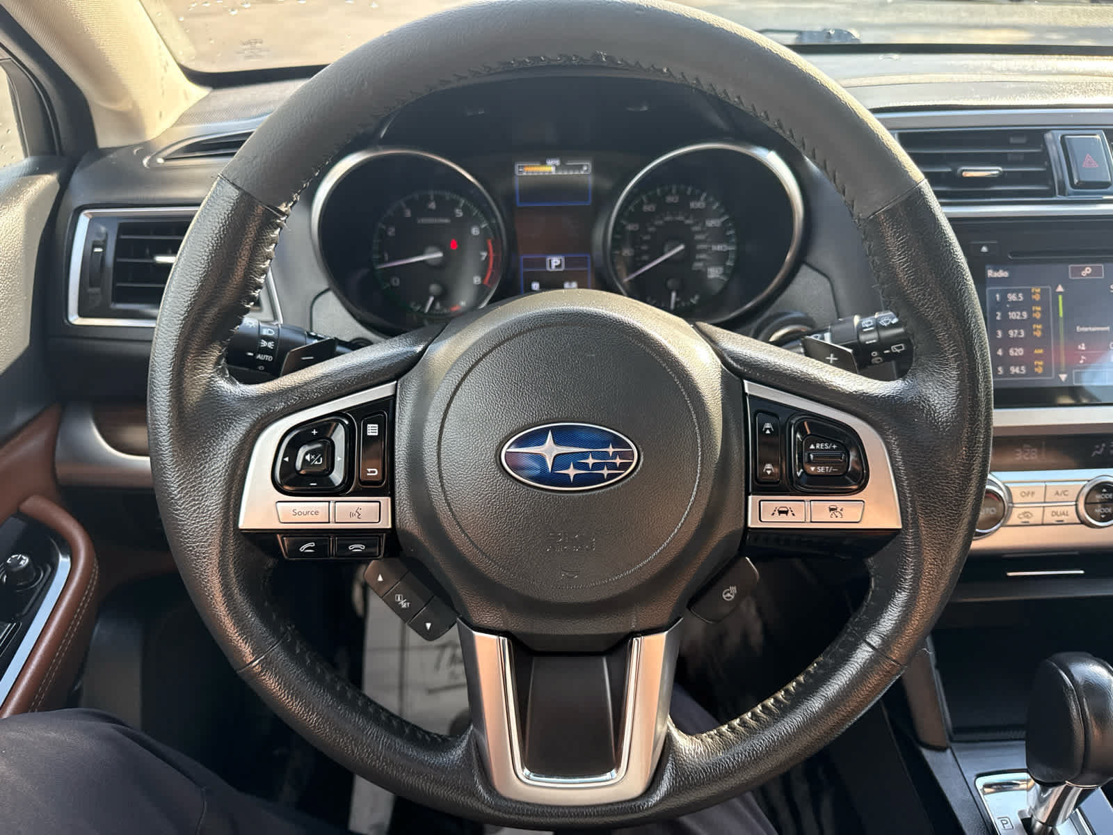 Used 2017 Subaru Outback 3.6R Touring AWD/4WD image 21