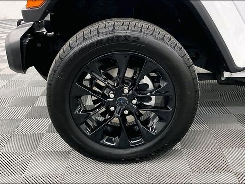 Used 2025 Jeep Wrangler Sahara 4xe w/ Safety Group image 10