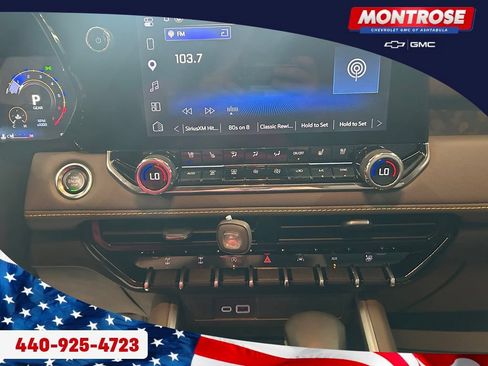 Used 2025 Chevrolet Colorado ZR2 w/ Technology Package AWD/4WD image 17
