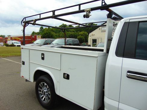 Used 2018 Ford F350 XL w/ Power Equipment Group RWD image 31