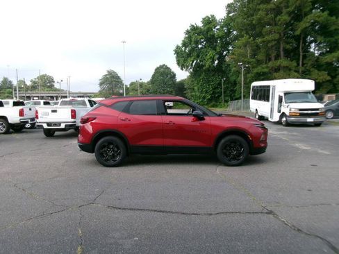 Used 2024 Chevrolet Blazer LT w/ Convenience Package FWD image 5