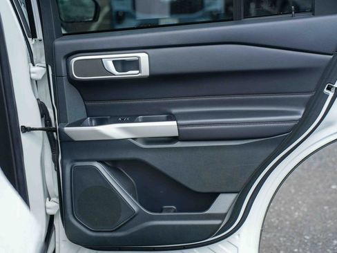 Certified 2023 Ford Explorer XLT w/ Equipment Group 202A AWD/4WD image 20