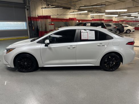 Certified 2023 Toyota Corolla LE image 7