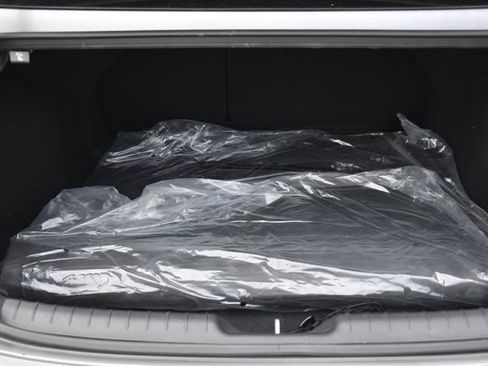 Used 2023 Hyundai Elantra Limited FWD image 30