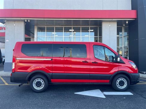 Used 2020 Ford Transit 150 XL image 7