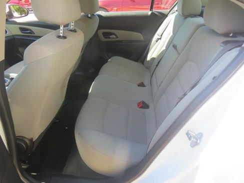 Used 2015 Chevrolet Cruze LT FWD image 19