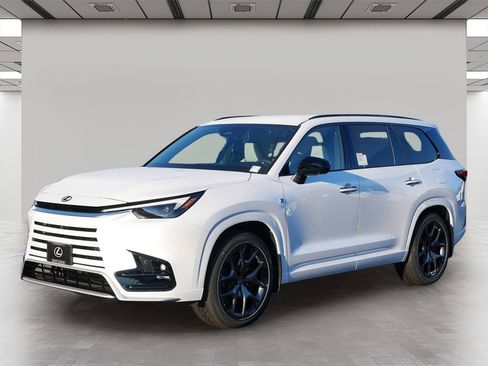 New 2026 Lexus TX 500h AWD image 4