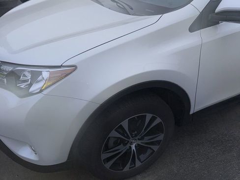 Used 2015 Toyota RAV4 Limited image 2