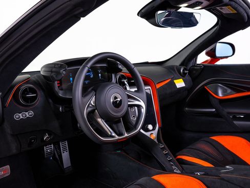 New 2027 McLaren 750S Spider RWD image 21