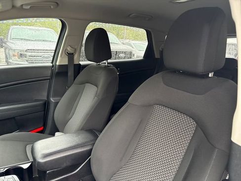 Used 2023 Kia Sportage LX AWD/4WD image 9